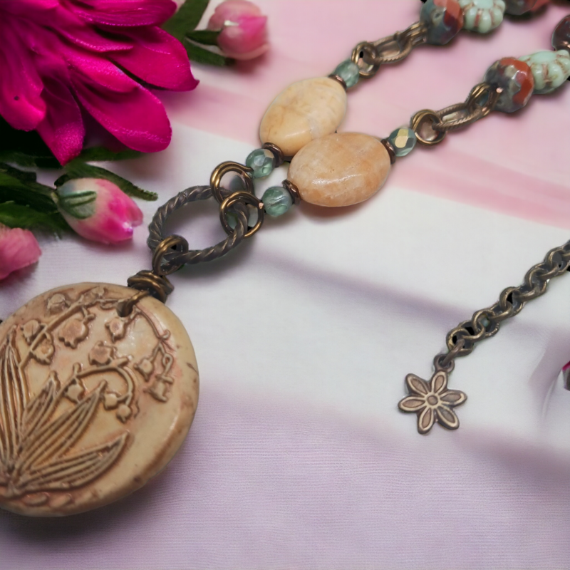 *Layla* Lily of the Vale Necklace