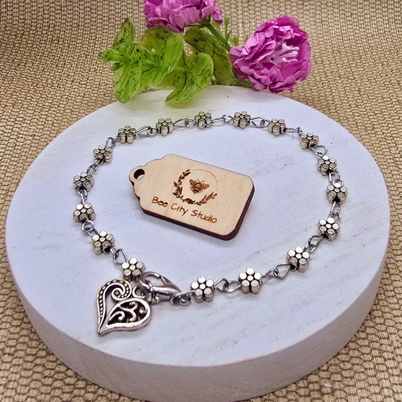*Eva* Everything&#39;s Coming Up Daisies Bracelet