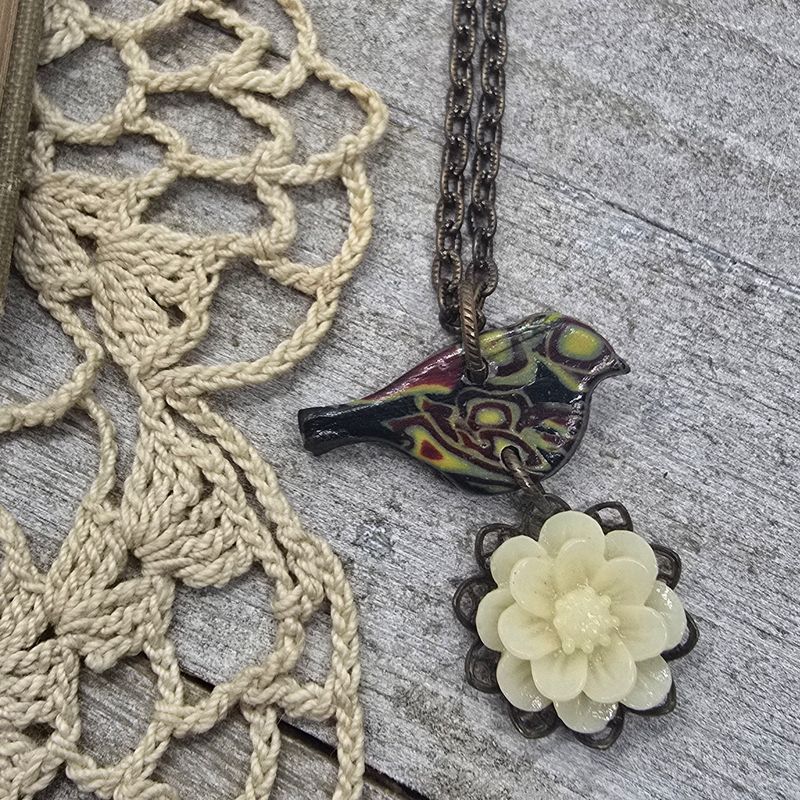 *Buzzie* Birdie and the Blossom Necklace