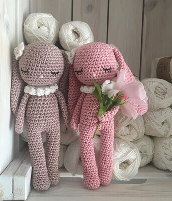 Lapin LULU aux longues oreilles