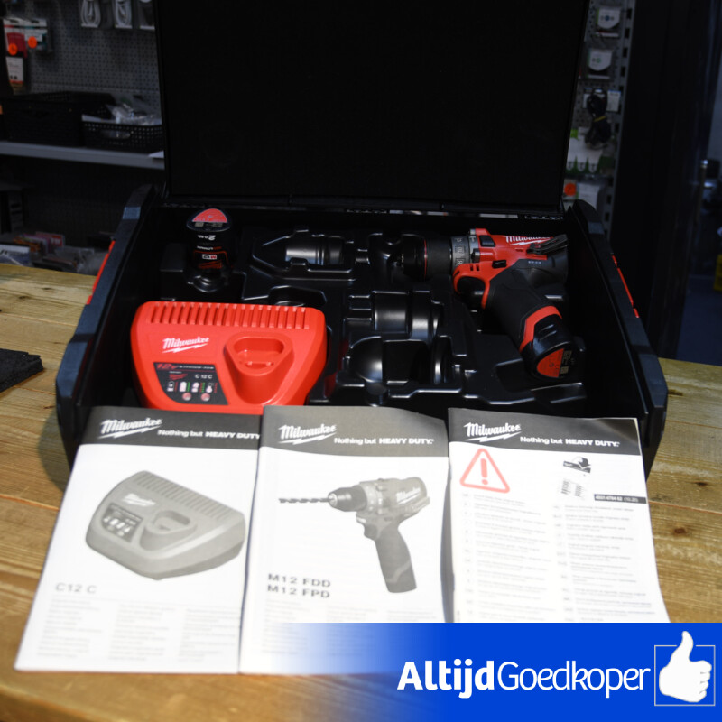 Milwaukee M12 FPD Slagboormachine 2 Accu's en Lader | Nieuw in Koffer Milwaukee M12 FPD Slagboormachine 2 Accu's en Lader | Nieuw in Koffer