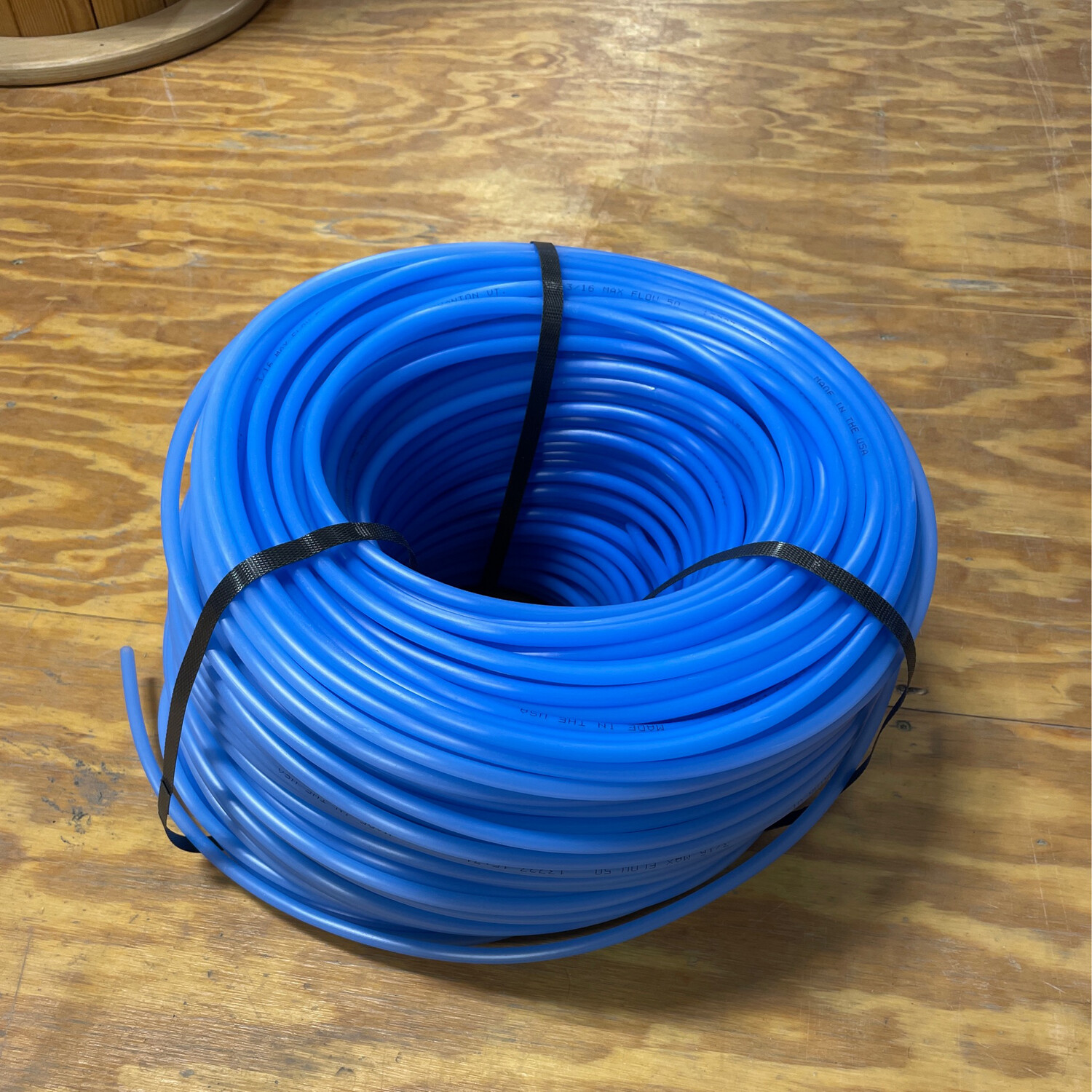 3/16 Leader Tubing Blue Semi 800&#39;