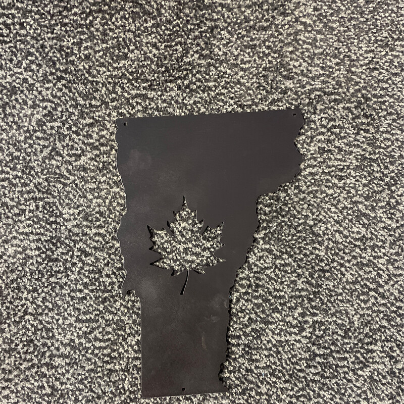 Sign VT Outline w/Maple leaf (metal)