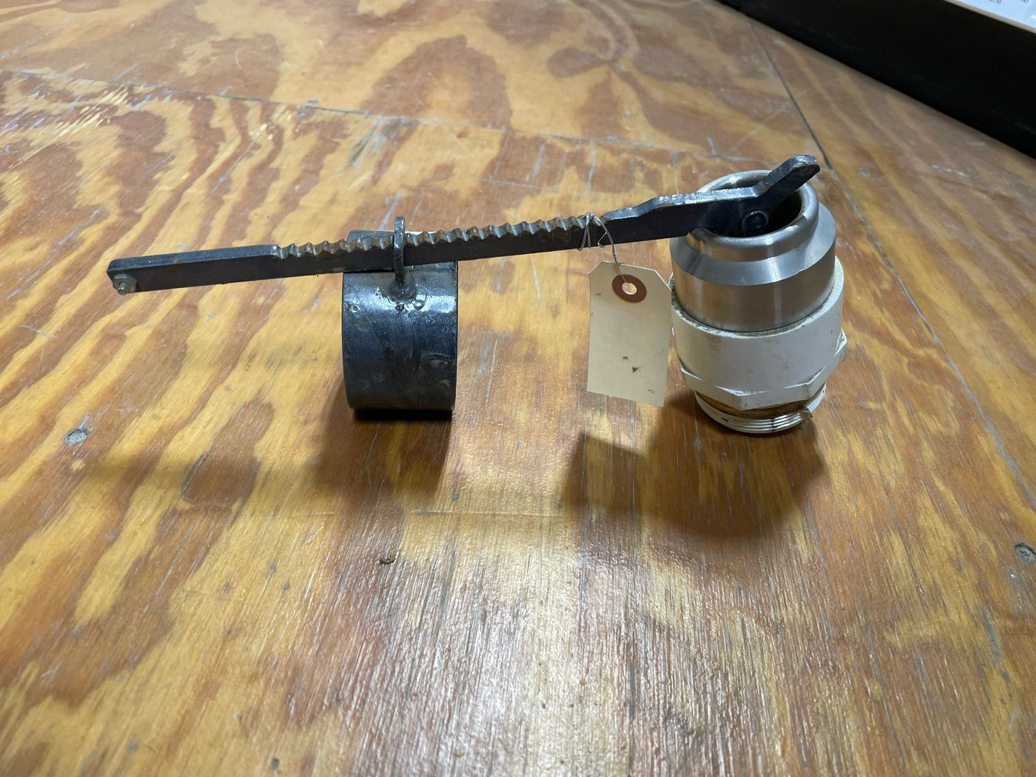Used 2&quot; Leader Vacuum Regulator w/ Weight