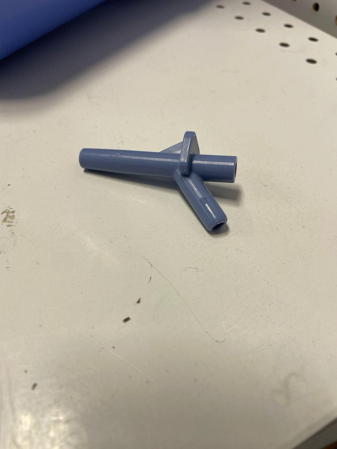 Lapierre 5/16 Blue Y Spout (100/bag)