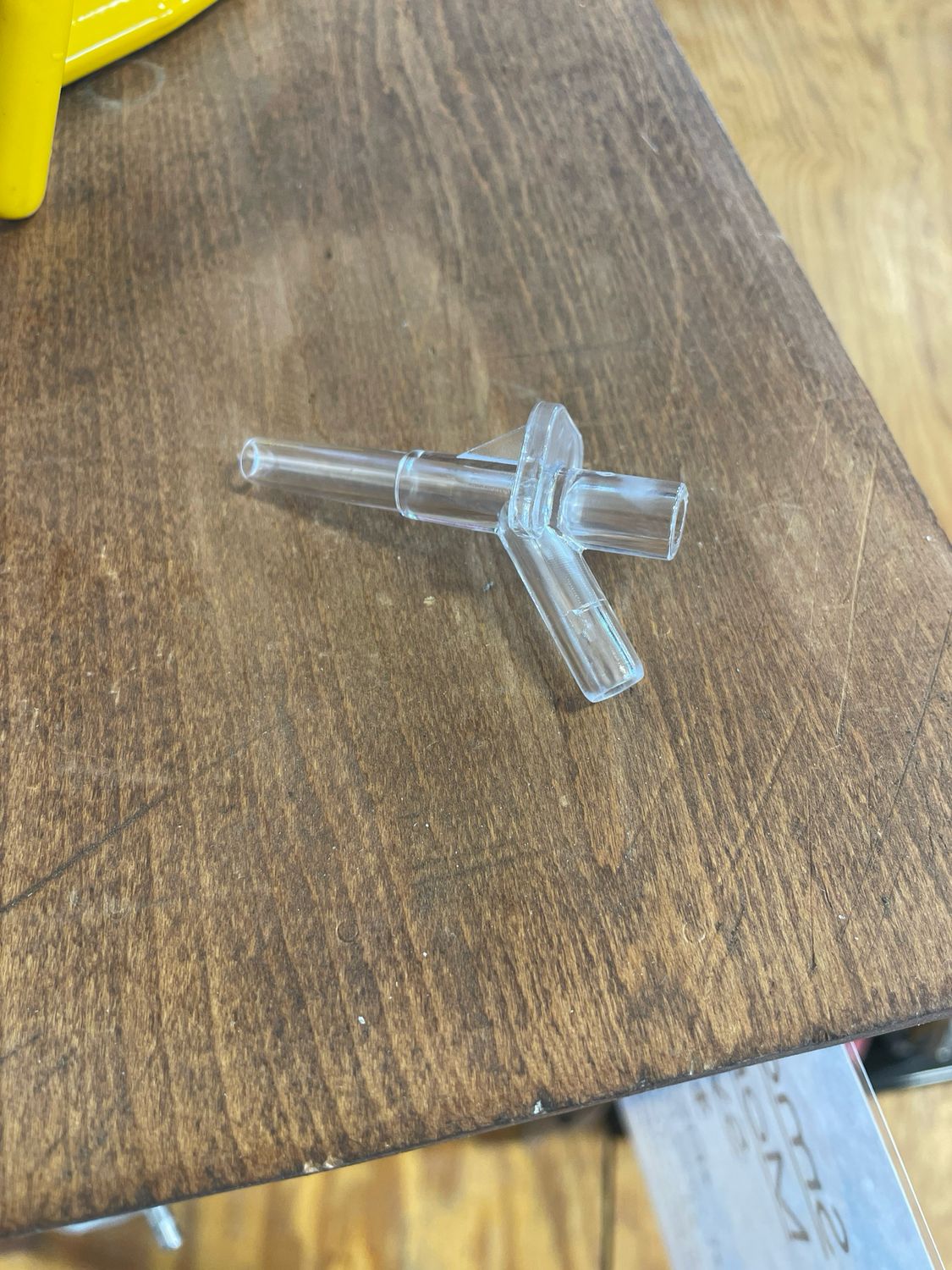 Lapierre 1/4&quot; Clear Y Spout 5/16 (100/bag)
