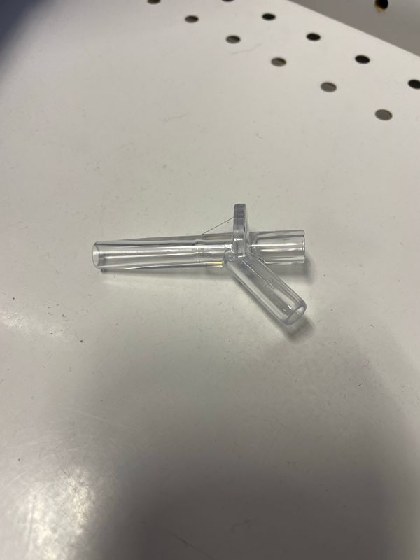Lapierre Clear 5/16 Y Spout (100/bag)