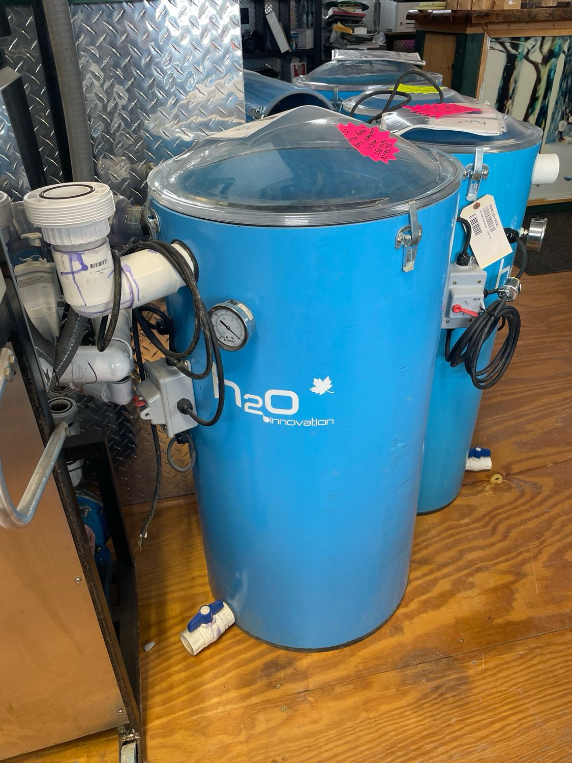 H2O 18 x 36 Vertical Electric Extractor 1/2hp