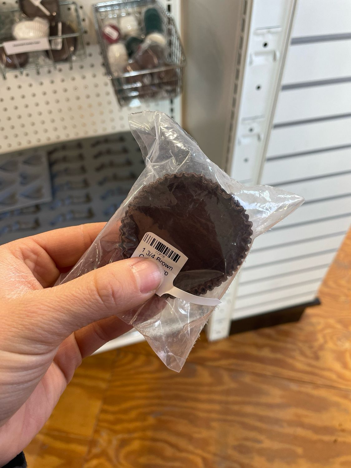 1 3/4 Brown Candy Cup (100/pck)