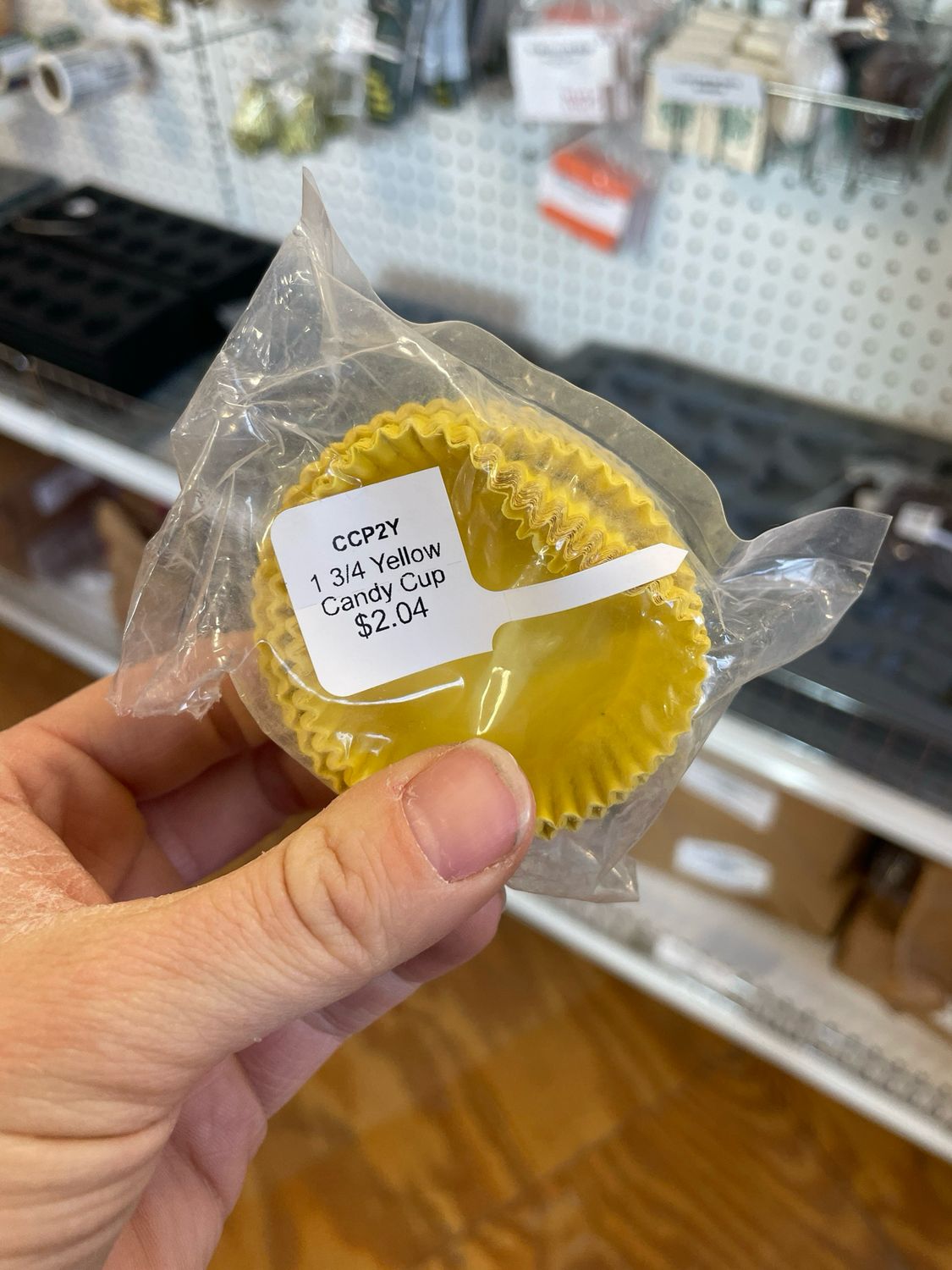 1 3/4 Yellow Candy Cup