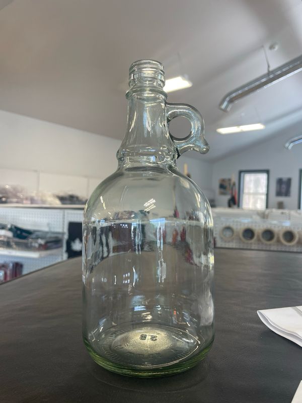 Liter Gallone Glass Jug w/handle (6/cs)