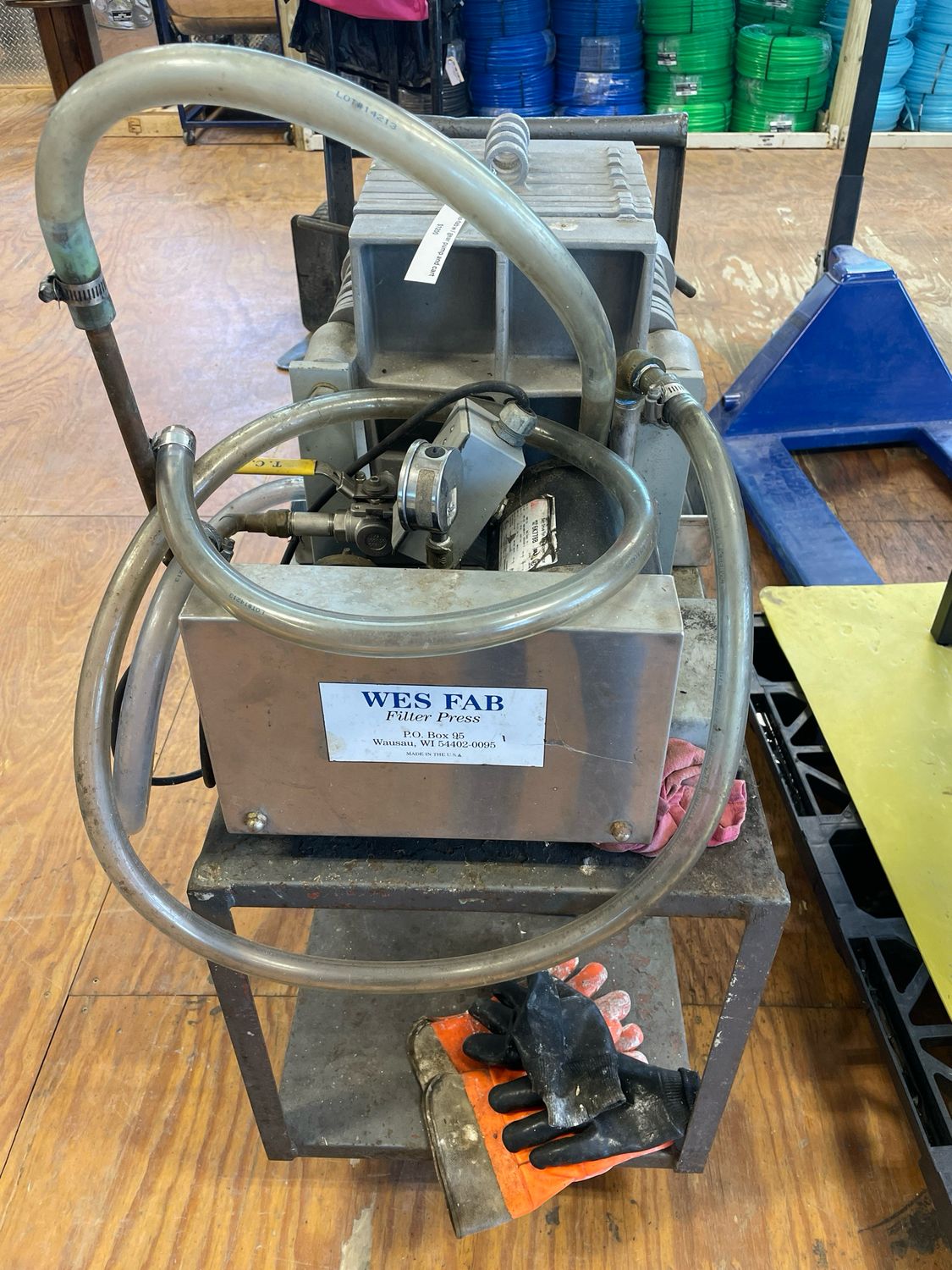 Used 10&quot; Wes-fab short bank filter press w/gear pump and cart