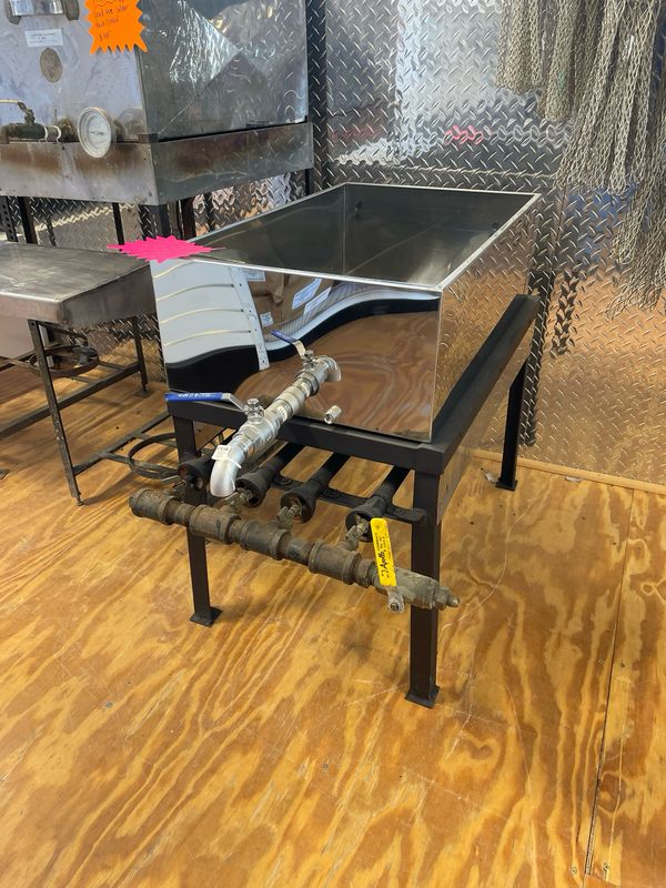 Used 18 x 30 Gas finisher pan/stand