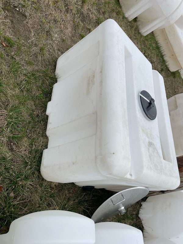Used 200g Horizontal Poly Tank