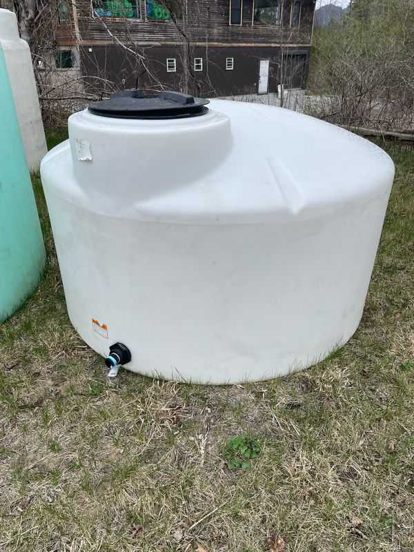 Used 500g Vertical Poly Tank