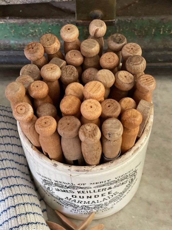 Two Pound Dundee Marmalade with Vintage Clothes Pins