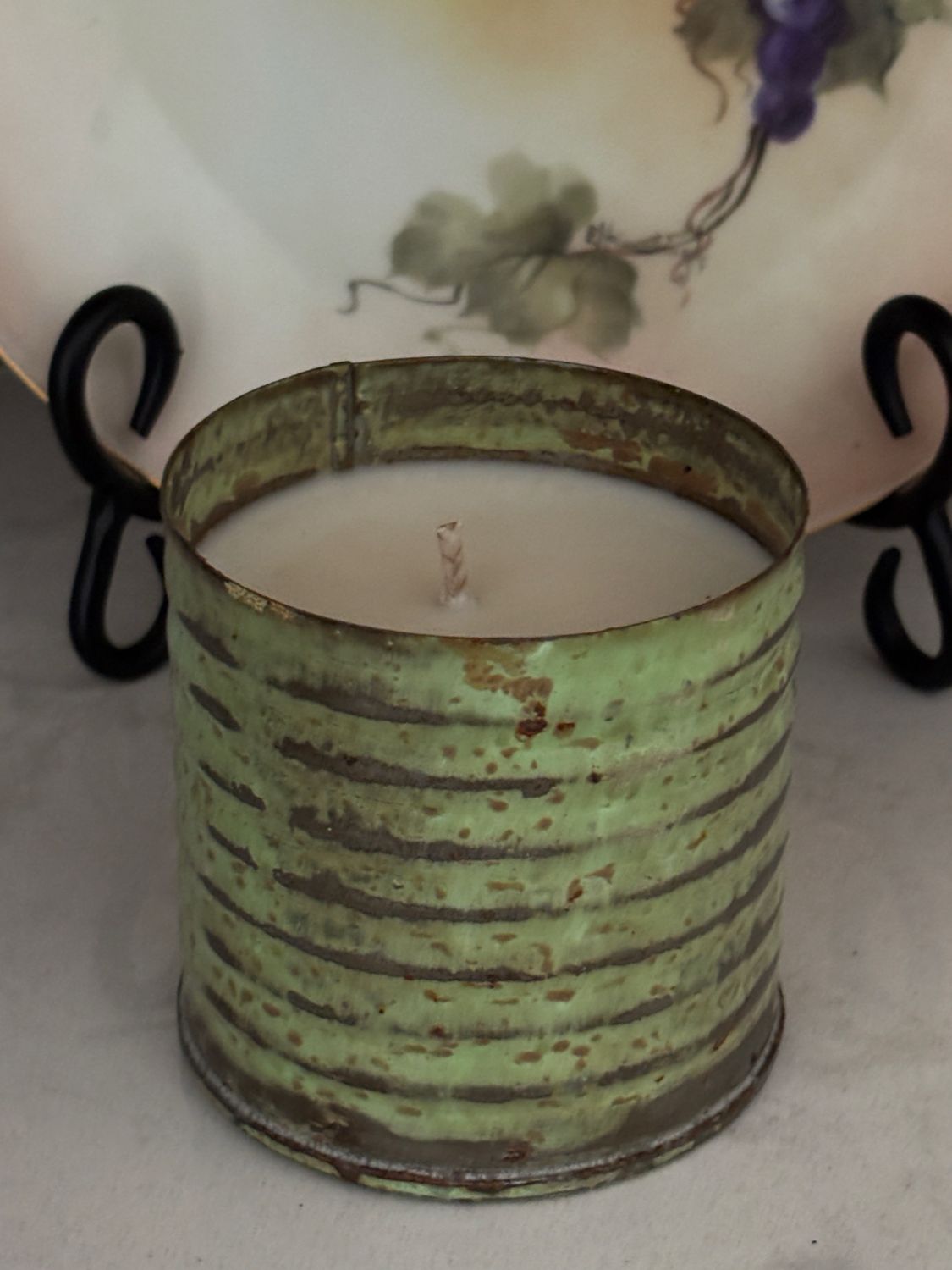 Reserved For SP/Silver/Green Ribbed Tin