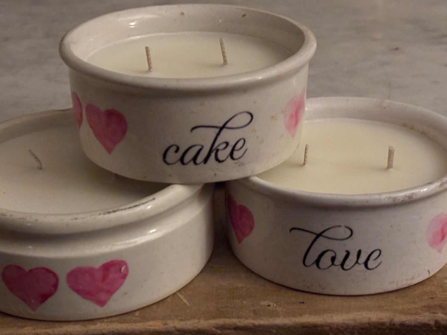 English Saucer Poured With Café Gâteau