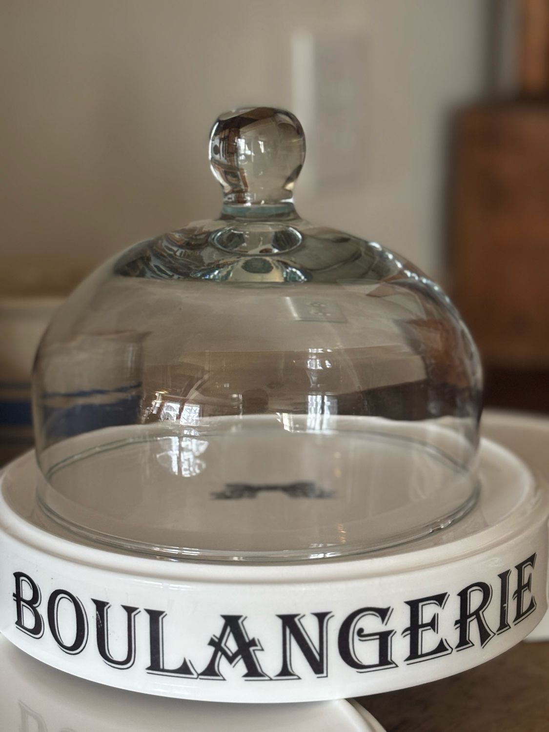 Restaurant Ware White Lift/Boulangerie