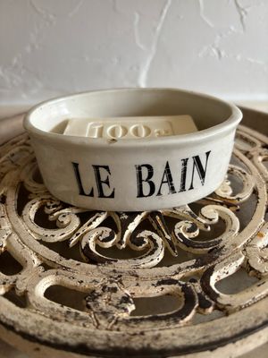 Resv’d For Jodene/Le Bain/Sel