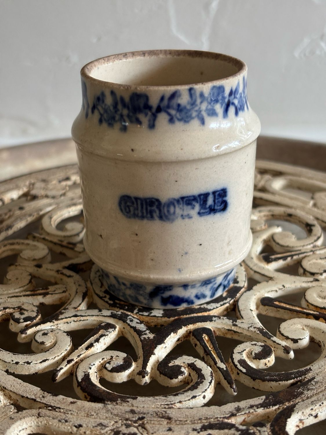 Resv’d For Jen/St Uze/Mushroom