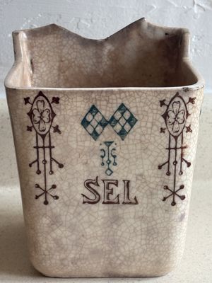 St Uze Region Salt Canister