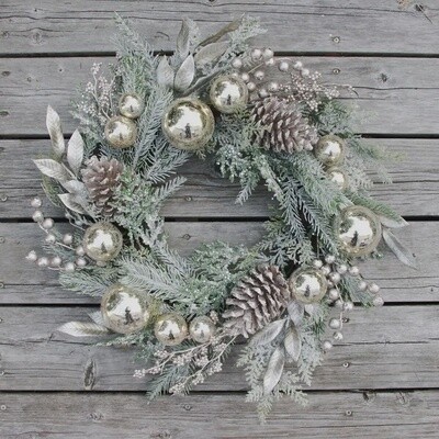 Christmas Pine Wreath 24&quot; with Silver Ornaments