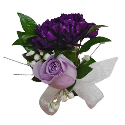 Royal Bliss Boutonniere