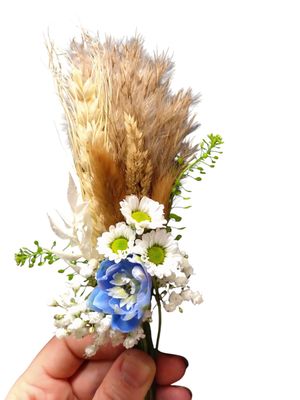 A touch of Blue Boutonniere
