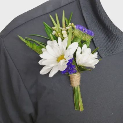 White Daisies Boutonniere