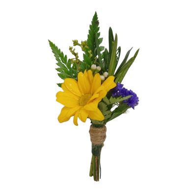 Wild Daisies Boutonniere
