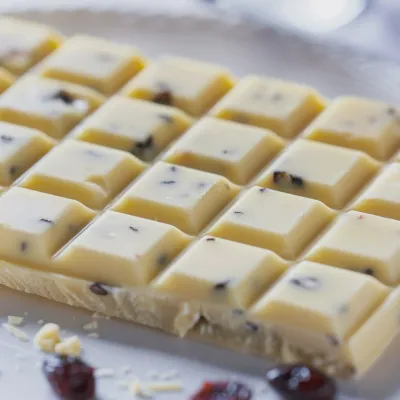 White Chocolate Bar with Dried Cranberries