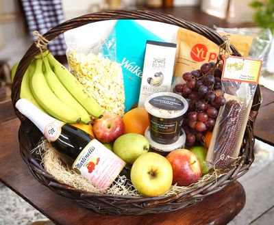 Panier Cadeau Chocolat, Fruits et Collations