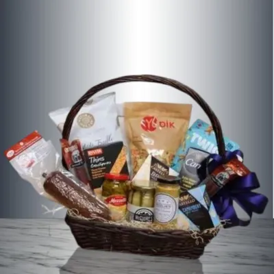 Panier Gourmet de Charcuteries et Fromages
