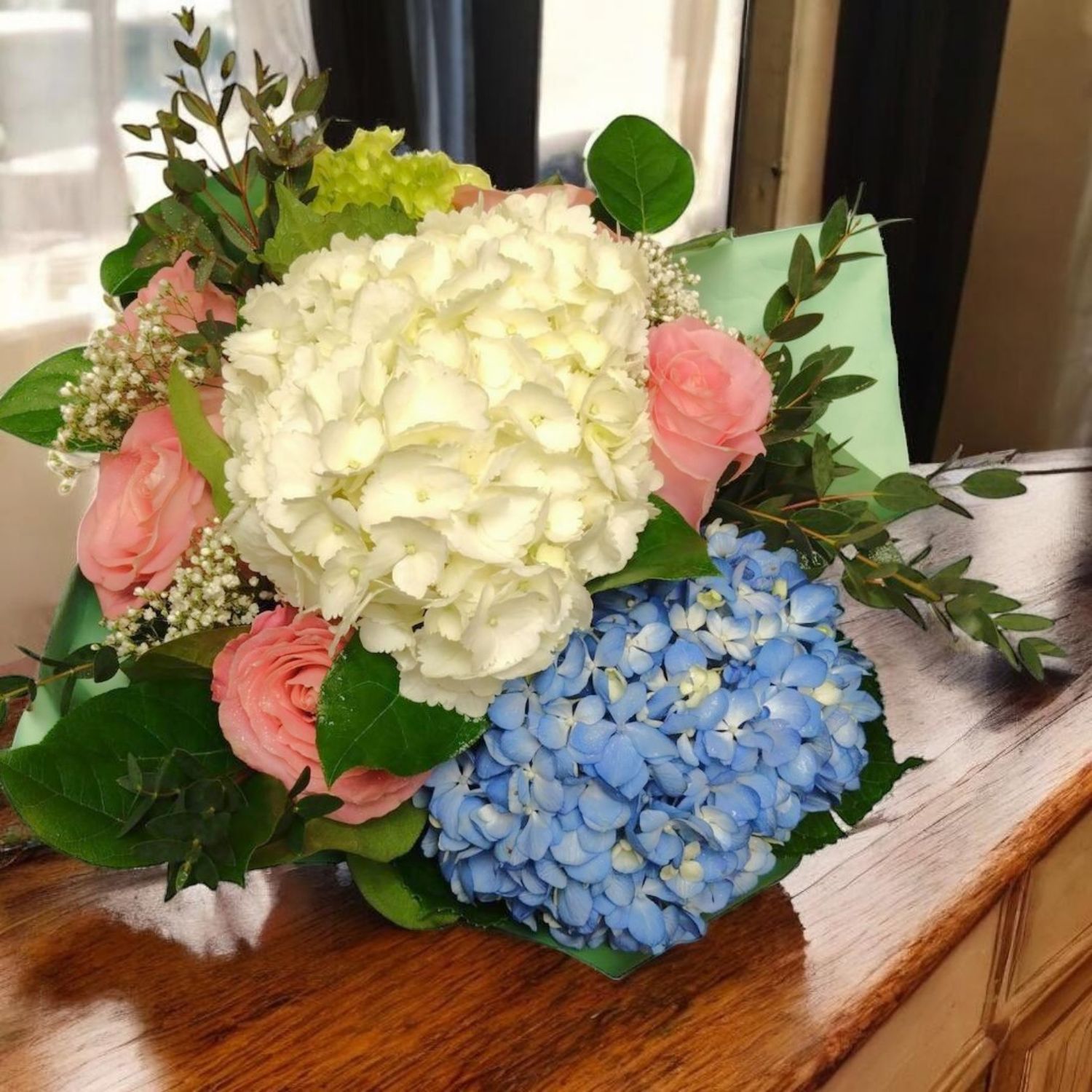 Hydrangea Roses Bouquet