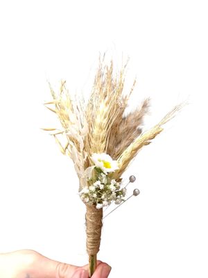 Mini Daisie and Dried Boutonniere