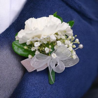Classic  Carnation Boutonniere