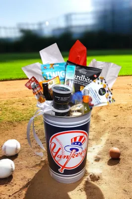 New York Yankees Gift Basket