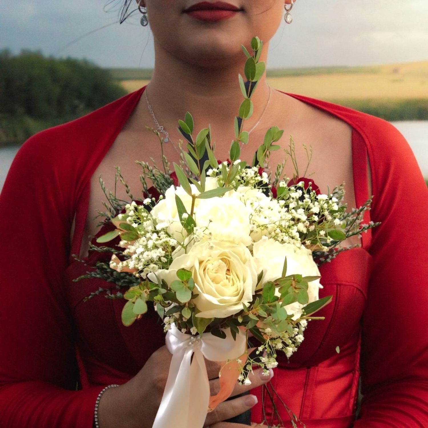 White Clutch Bouquet