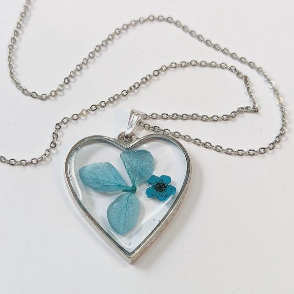 Heart Real Dried Blue Flowers Resin Necklace