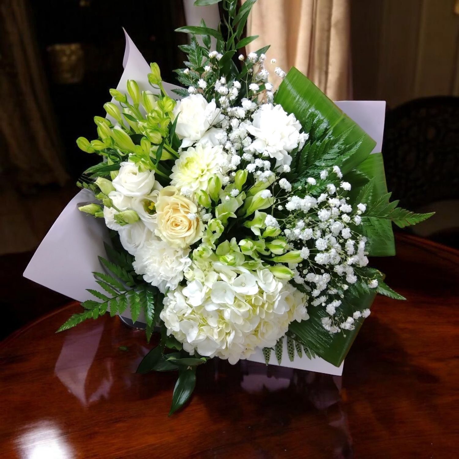 White Classic Bouquet