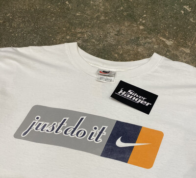 90s Nike "Just Do It" Center Swoosh T-shirt