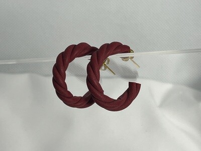Twisted Hoop Merlot SM 1 1/2 inch