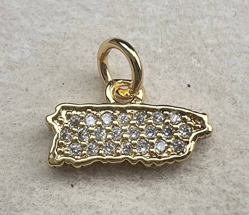 PR Sparkle small island charm