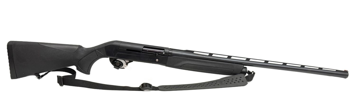 UG-20171 Sauer SL5 12 ga X 3" Synthetic, 28" vent rib barrel Semi-Auto Shotgun with 5 choke tubes and original box.