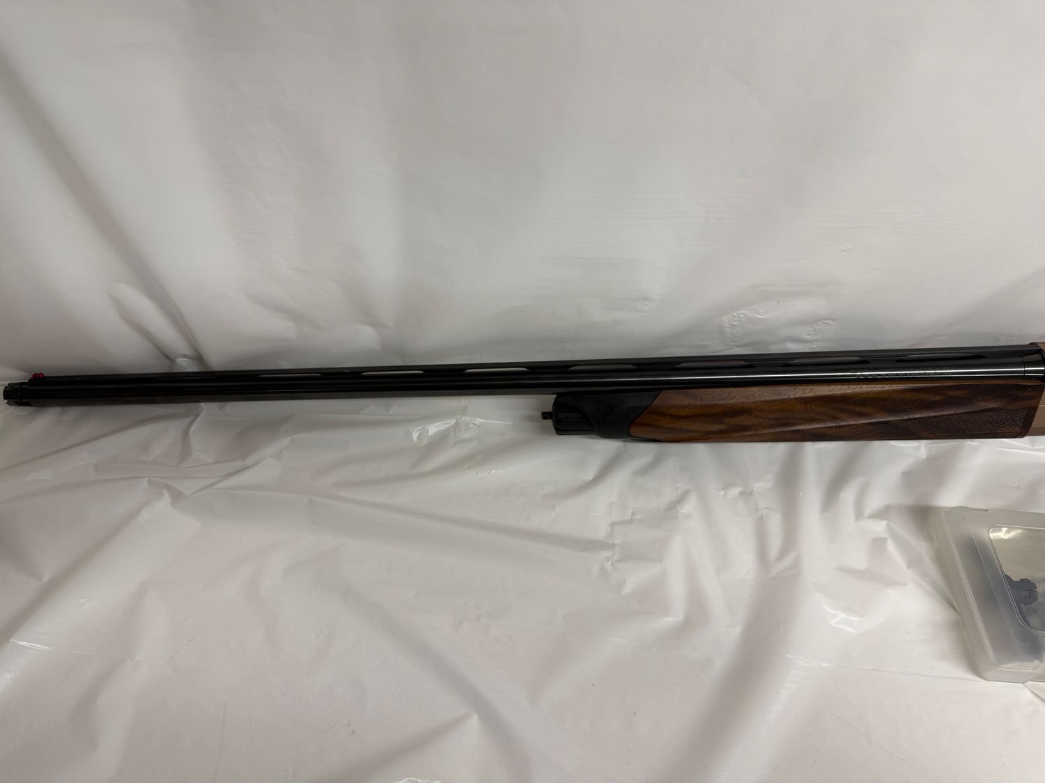 UG-21350 Beretta A400 XPLOR 20 ga X 3" 28" Vent rib barrel  with 5 choke tubes, Mint condition.