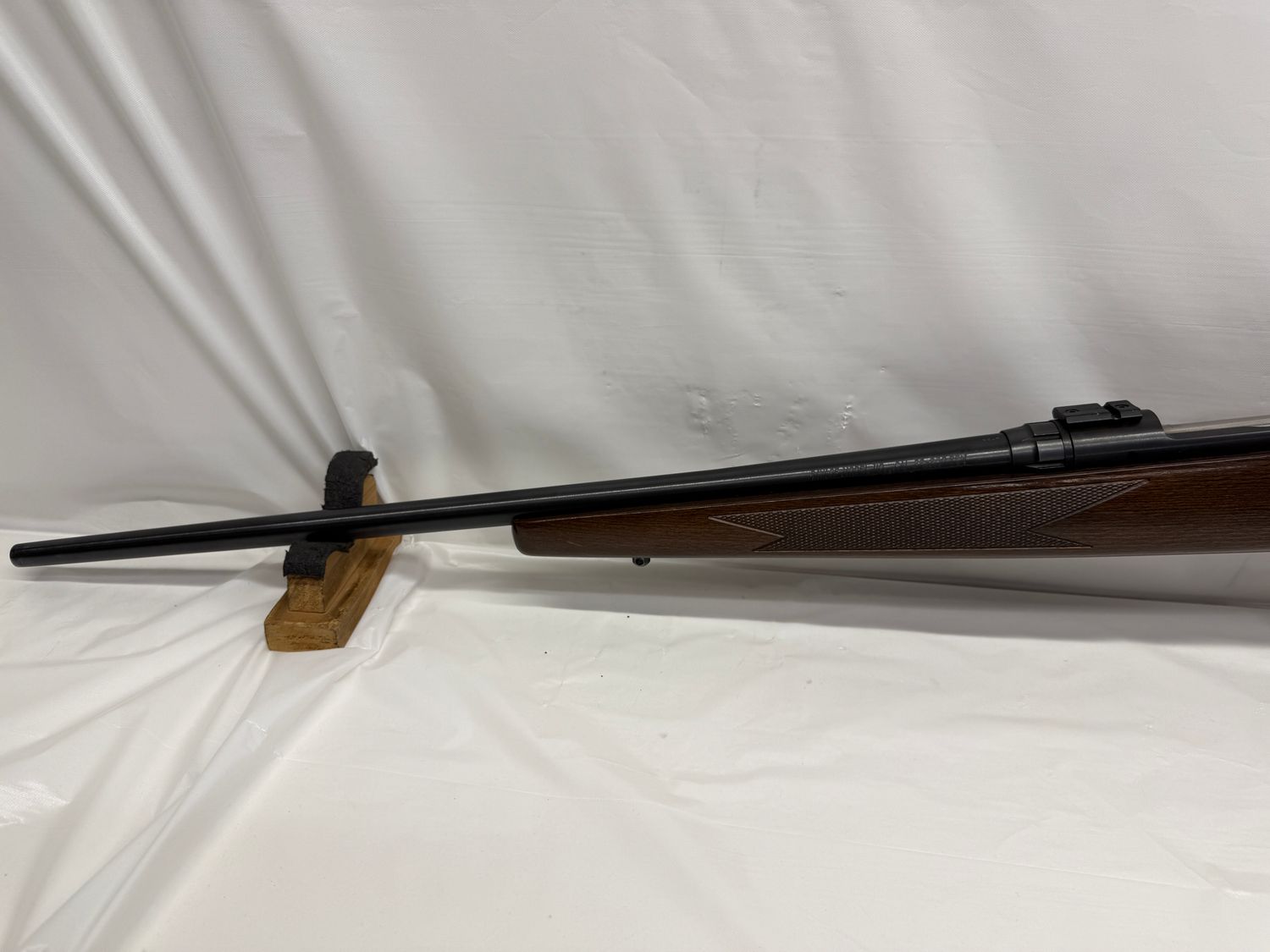 UG-21391 Used Savage Model 110 Classic c.22-250 Bolt Action Rifle W/ 22" Barrel, Weaver Bases, Blind Magazine - Good Condition!