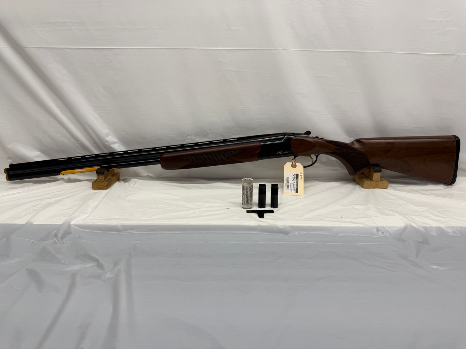 UG-21430 Used Browning Citori Hunter Over/Under Shotgun 2. 3/4" Chamber,  W/ 28" VR Barrels, Includes 3 Original Chokes W/ 2 Ext Browning Skeet Chokes - Mint Condition!