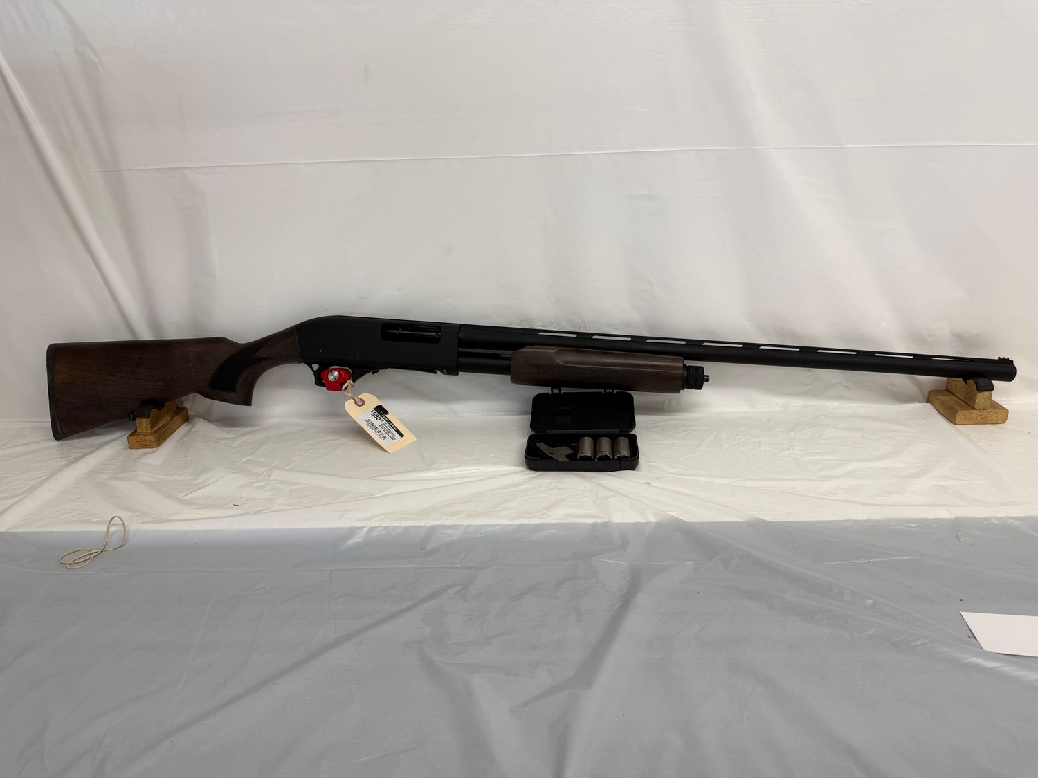 CG-0242 Used/Consignment Canuck 12Ga 3" Pump Action Shotgun W/ 28" V.R. Barrel, Wood/Blue, 4 Original Chokes C, IC,M,F.  Less Than 1 Box Fired - Mint/New Condition!