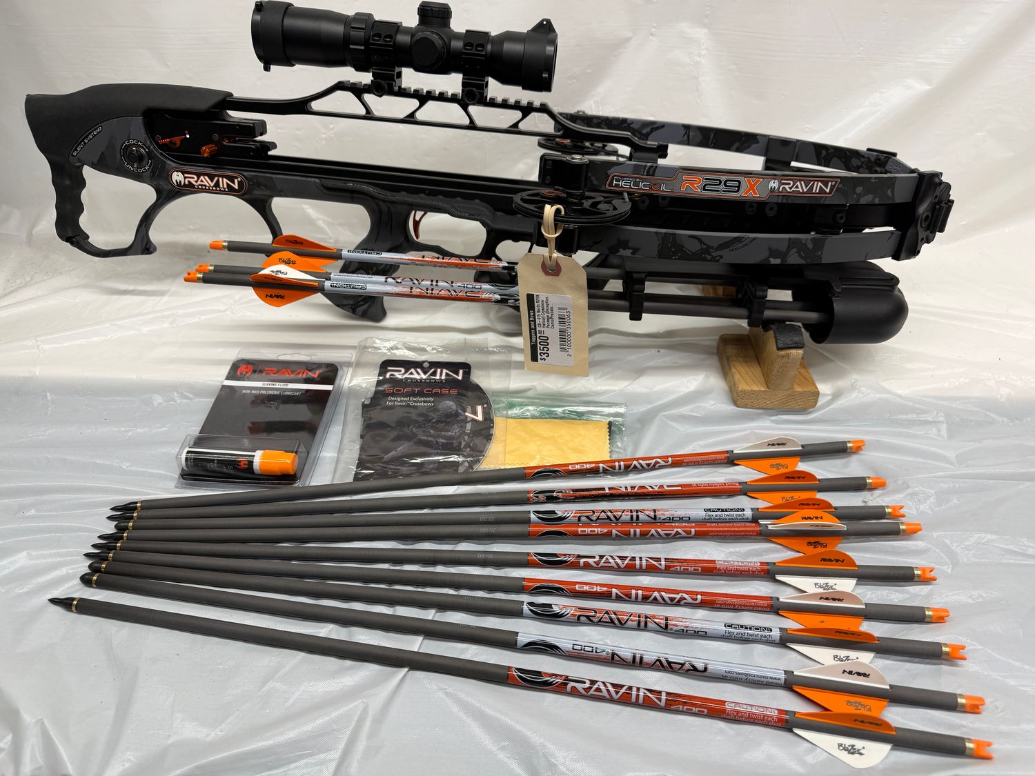 CB-415 Ravin R29X Helicoil Crossbow Package (Deception Camo/Predator Dusk Camo). Includes 12 Bolts W/ Ravin Soft Padded Case. Unfired - Absolutely Mint/New Condition!